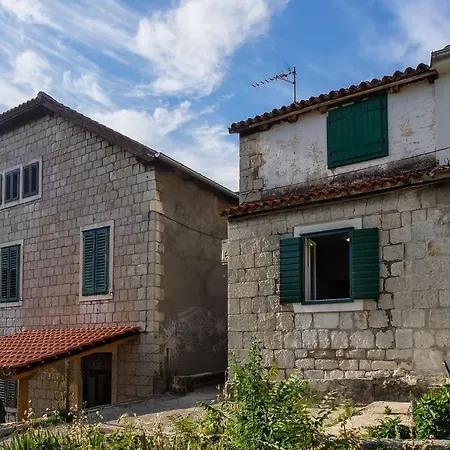 Tamaria Σπλιτ